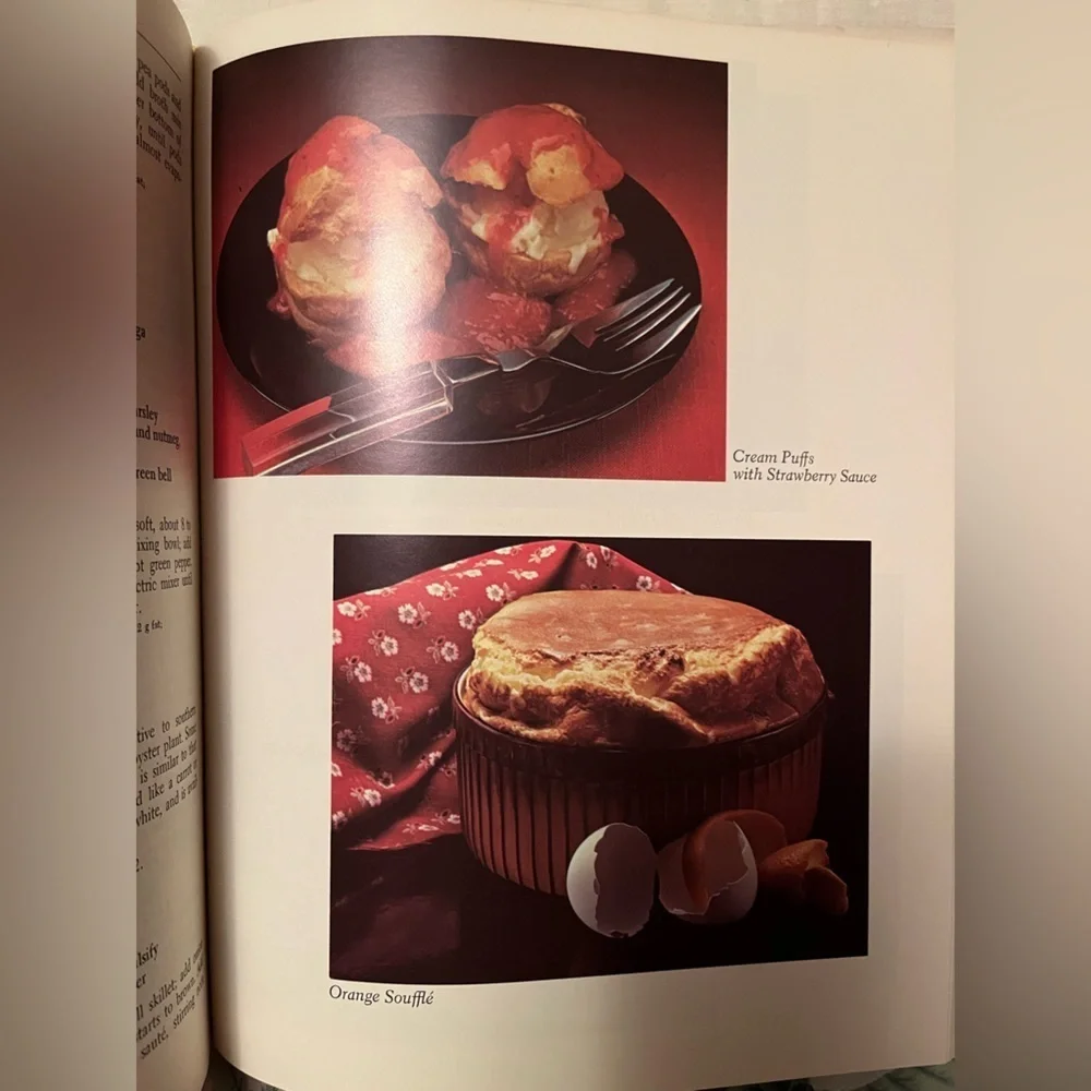 Weight Watchers 365-Day Menu Cookbook - Picture 2 of 5